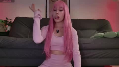 EmyM1lls online show from 04-28-26, 11:10