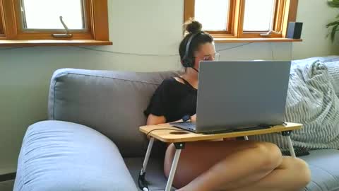 emyxxl online show from 05-26-26, 05:53