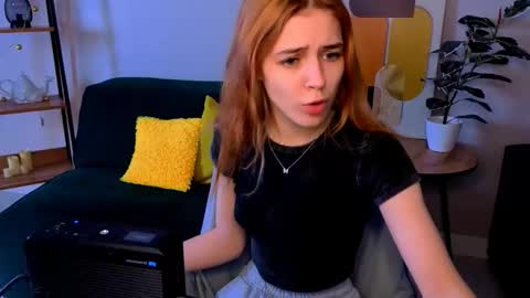 enchanted_bella online show from 03-03-26, 10:43