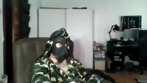 Snapshot of endslaved chatting on 12-23-25, 09:29 endslaved online show from 12-23-25, 09:29