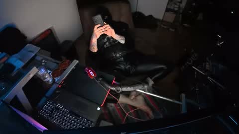 Snapshot of endslaved chatting on 03-21-26, 07:39 endslaved online show from 03-21-26, 07:39