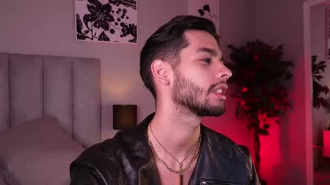 Snapshot of endy_rush chatting on 02-25-25, 12:45 Endy online show from 02-25-25, 12:45