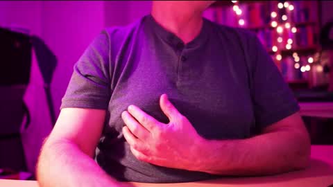 uk online show from 11-04-25, 12:54