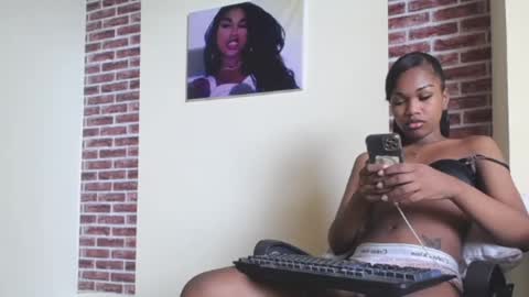 Snapshot of engell_fernandex chatting on 03-07-26, 03:09 engell online show from 03-07-26, 03:09