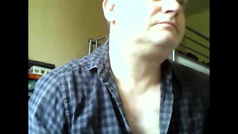 englishguysurrey online show from 05-03-26, 07:25