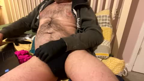 Snapshot of englishshyguyuk chatting on 12-03-24, 08:28 englishshyguyuk online show from 12-03-24, 08:28