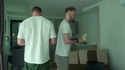 Snapshot of enjohnny chatting on 02-08-26, 01:53 Johnny online show from 02-08-26, 01:53