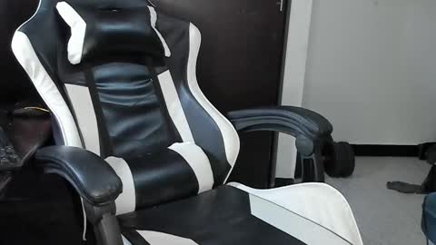 enjoymycock99 online show from 02-18-25, 04:05