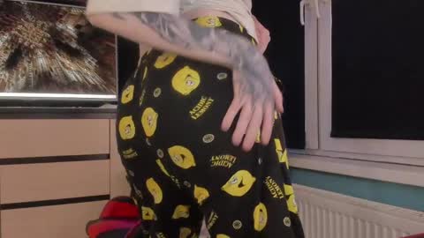 Enker online show from 04-10-26, 05:28