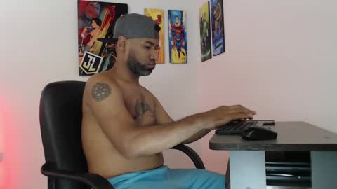 enriblack92 online show from 01-03-25, 03:01