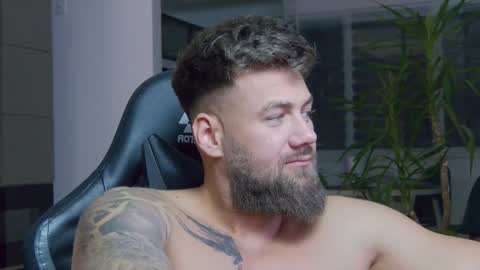 Erik online show from 01-20-25, 10:26