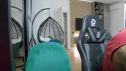 Erik online show from 02-24-25, 10:47