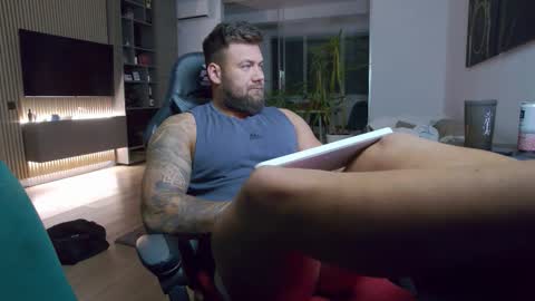 Erik online show from 09-09-25, 07:35