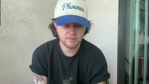 Snapshot of entreporneur chatting on 10-16-25, 08:32 FOLLOW  JOIN MY CULT online show from 10-16-25, 08:32