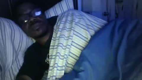 Snapshot of envyme2017 chatting on 02-17-26, 03:25 Envyme2017 online show from 02-17-26, 03:25