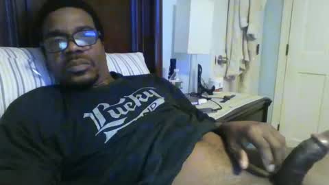 Snapshot of envyme2017 chatting on 02-23-26, 03:59 Envyme2017 online show from 02-23-26, 03:59