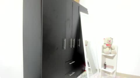 Angela online show from 04-18-26, 05:06