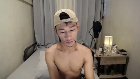 Snapshot of enzinoxx2024 chatting on 01-07-26, 06:49 enzo online show from 01-07-26, 06:49