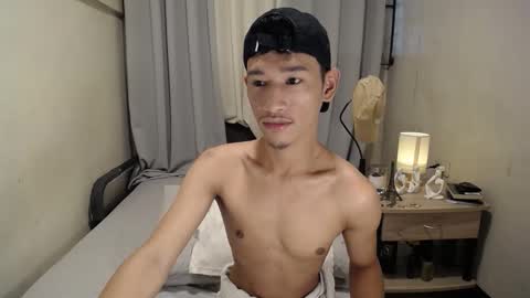 Snapshot of enzinoxx2024 chatting on 01-09-26, 01:52 enzo online show from 01-09-26, 01:52