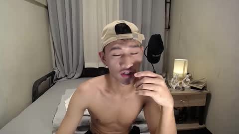 Snapshot of enzinoxx2024 chatting on 02-03-26, 06:46 enzo online show from 02-03-26, 06:46