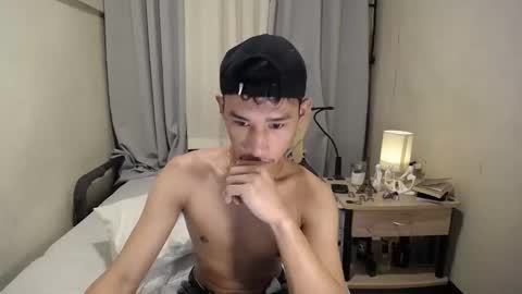 Snapshot of enzinoxx2024 chatting on 02-15-26, 09:44 enzo online show from 02-15-26, 09:44