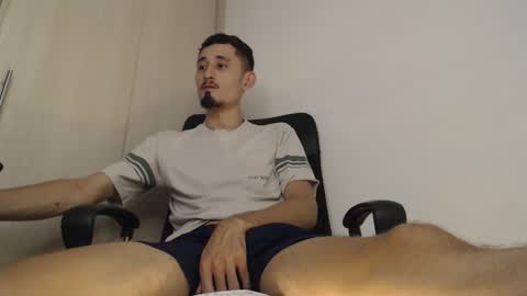 Snapshot of enzo_1408 chatting on 02-12-25, 06:19 enzo 1408 online show from 02-12-25, 06:19