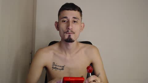 Snapshot of enzo_1408 chatting on 02-17-25, 04:20 enzo 1408 online show from 02-17-25, 04:20