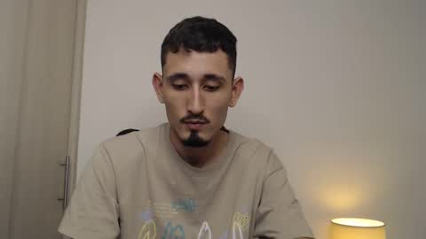 Snapshot of enzo_1408 chatting on 02-26-25, 05:09 enzo 1408 online show from 02-26-25, 05:09