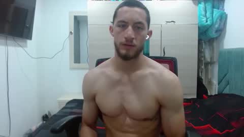 Snapshot of enzo_savage chatting on 09-27-25, 06:24 enzo_savage online show from 09-27-25, 06:24