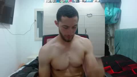Snapshot of enzo_savage chatting on 09-30-25, 06:24 enzo_savage online show from 09-30-25, 06:24