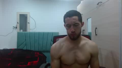 Snapshot of enzo_savage chatting on 10-14-25, 06:42 enzo_savage online show from 10-14-25, 06:42