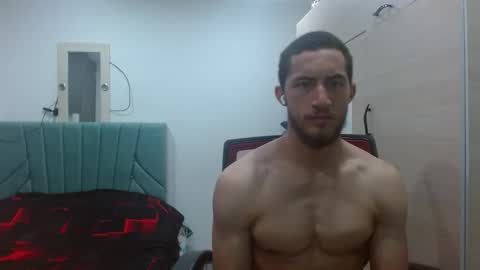 Snapshot of enzo_savage chatting on 10-21-25, 06:08 enzo_savage online show from 10-21-25, 06:08