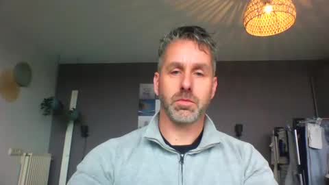 Snapshot of enzoenzo7 chatting on 02-04-25, 02:10 Enzos Massive Cock online show from 02-04-25, 02:10