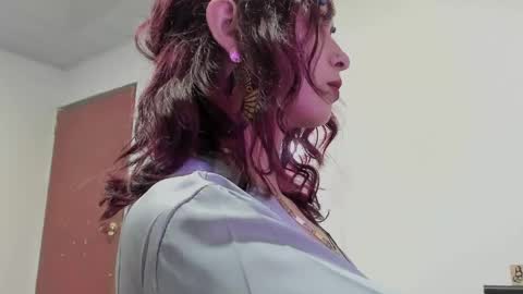 Leyla online show from 04-14-26, 03:23