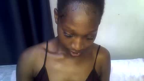 Snapshot of ephy03 chatting on 09-12-25, 10:37 ephy03 online show from 09-12-25, 10:37