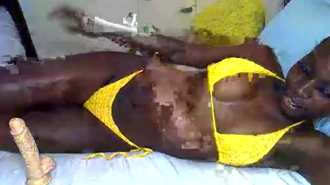 Snapshot of ephy03 chatting on 11-19-25, 10:48 ephy03 online show from 11-19-25, 10:48