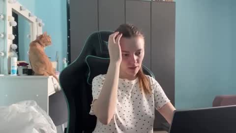 Lily online show from 02-21-26, 02:12