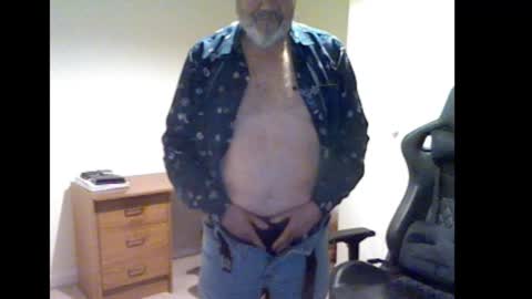 erasmus_d online show from 10-19-25, 05:24