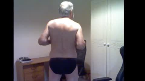 erasmus_d online show from 02-14-26, 05:53