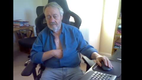 erasmus_d online show from 03-21-26, 05:27