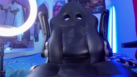 Snapshot of eren_blade_ chatting on 01-09-25, 05:02 Tht BOSS Eren online show from 01-09-25, 05:02