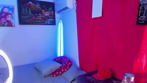 Snapshot of eren_blade_ chatting on 01-28-25, 10:45 Tht BOSS Eren online show from 01-28-25, 10:45