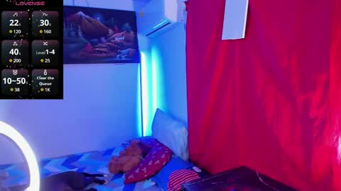 Snapshot of eren_blade_ chatting on 02-14-25, 04:37 Tht BOSS Eren online show from 02-14-25, 04:37