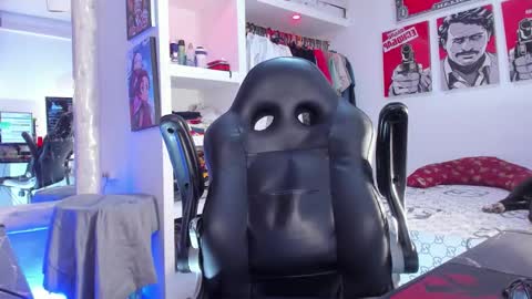 Snapshot of eren_blade_ chatting on 09-14-25, 04:55 Tht BOSS Eren online show from 09-14-25, 04:55