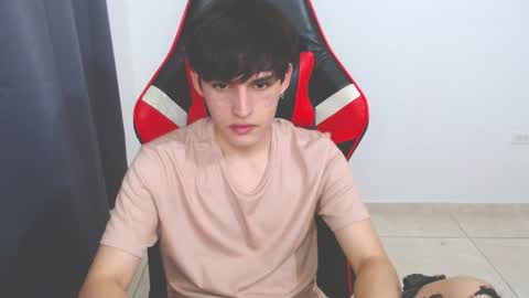 Snapshot of eren_tatakae chatting on 12-20-24, 11:37 eren_tatakae online show from 12-20-24, 11:37