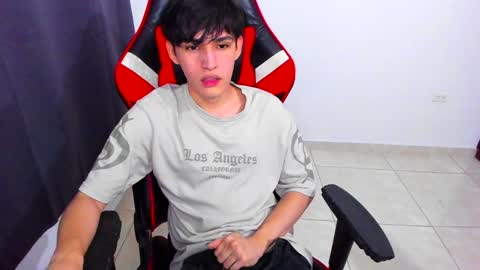 Snapshot of eren_tatakae chatting on 01-09-25, 02:22 eren_tatakae online show from 01-09-25, 02:22