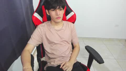 Snapshot of eren_tatakae chatting on 01-30-25, 05:06 eren_tatakae online show from 01-30-25, 05:06