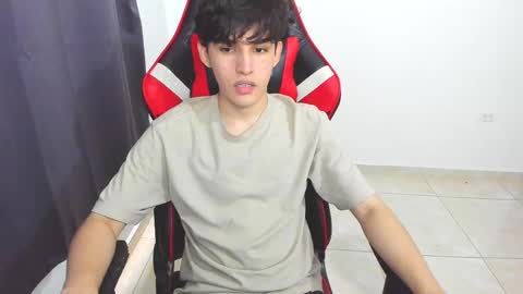 Snapshot of eren_tatakae chatting on 02-20-25, 04:14 eren_tatakae online show from 02-20-25, 04:14