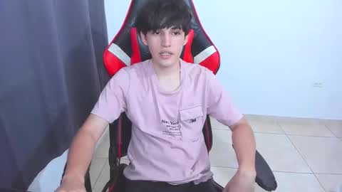 Snapshot of eren_tatakae chatting on 09-17-25, 02:13 eren_tatakae online show from 09-17-25, 02:13