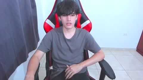 Snapshot of eren_tatakae chatting on 09-27-25, 08:25 eren_tatakae online show from 09-27-25, 08:25